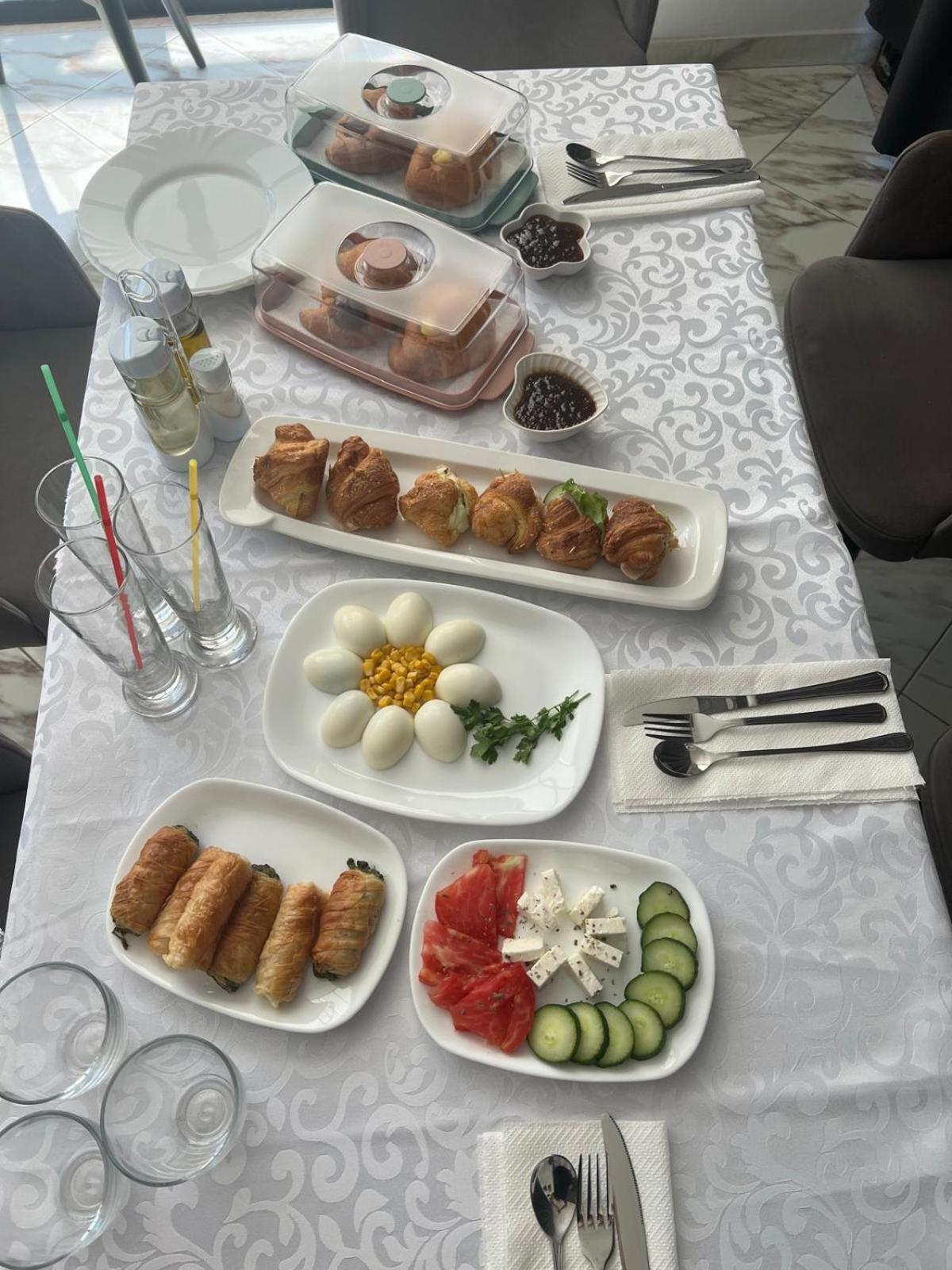 Sea Pearl Apartment Vlorë Esterno foto