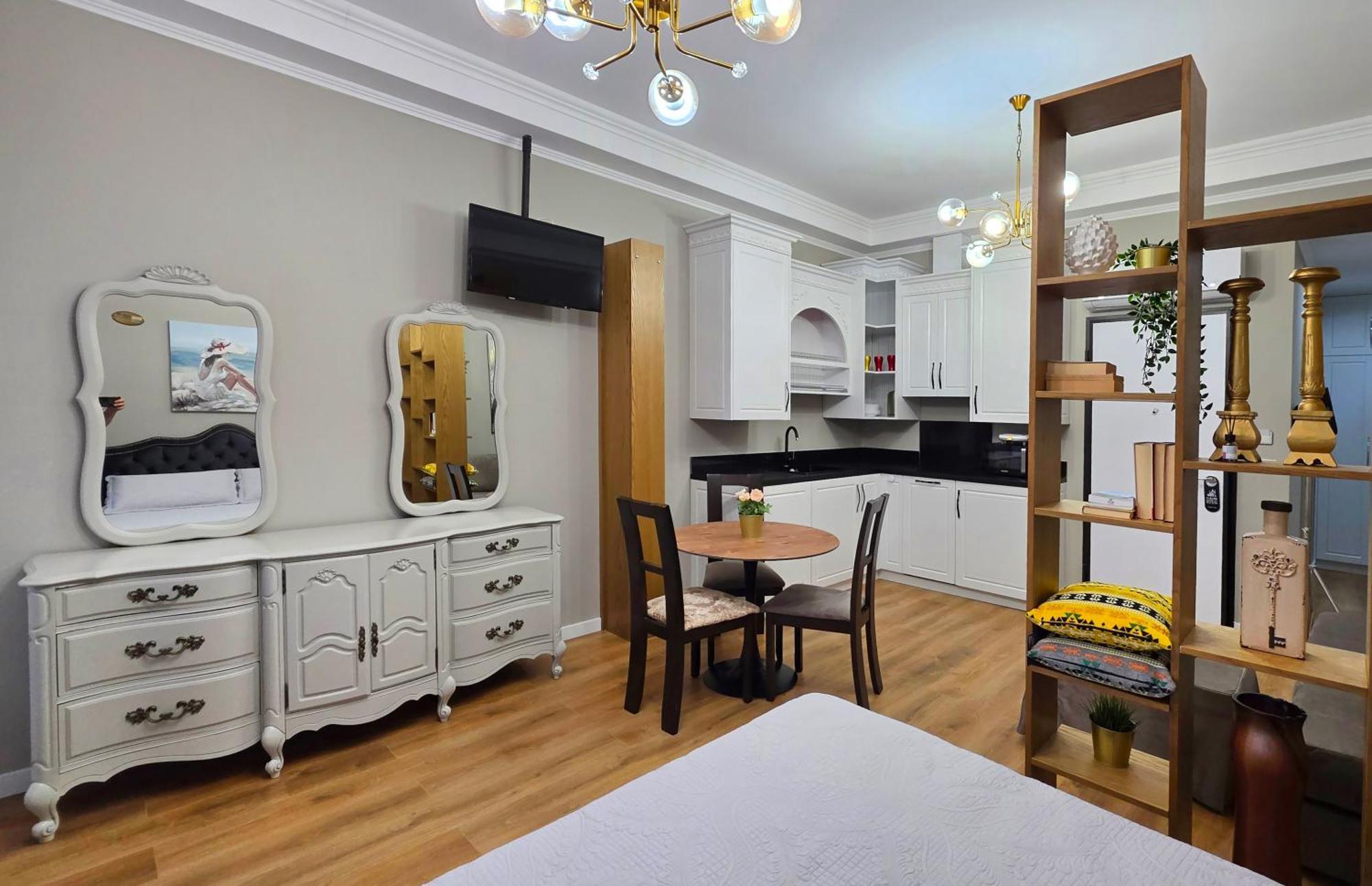 Sea Pearl Apartment Vlorë Esterno foto
